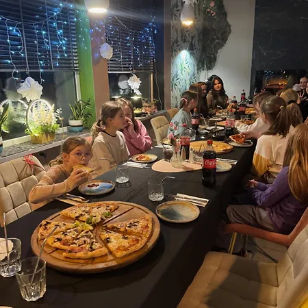 Hotell Polonez W Rymaniu