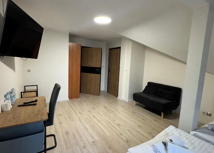 Polonez W Rymaniu 3*